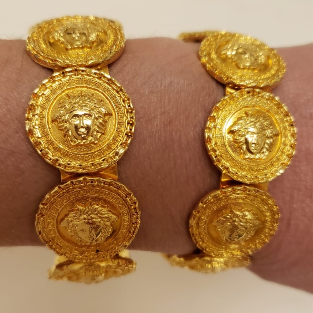 Versace bracelet - Picture 2 of 6